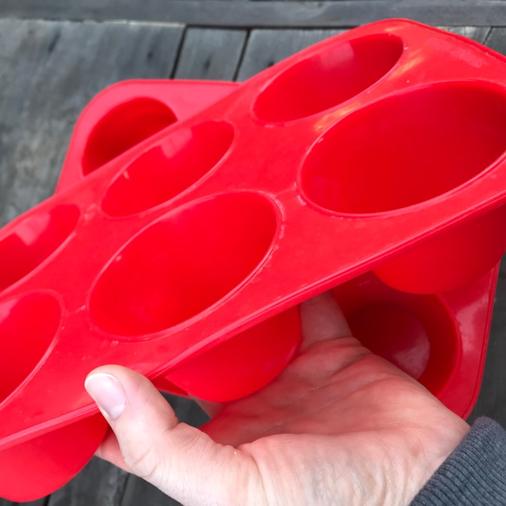 3 silicone muffin trays